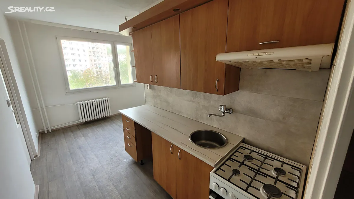 Pronájem bytu 2+1 64 m², Chomutov