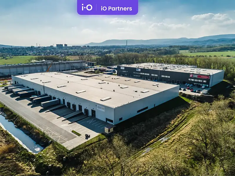 Pronájem skladového prostoru 5300 m², Krupka – náhled fotky 1