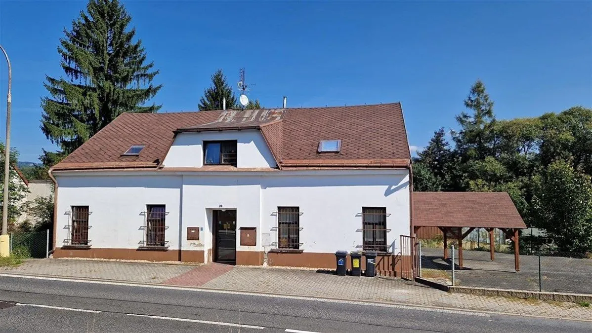 Prodej rodinného domu 324 m², pozemek 580 m²