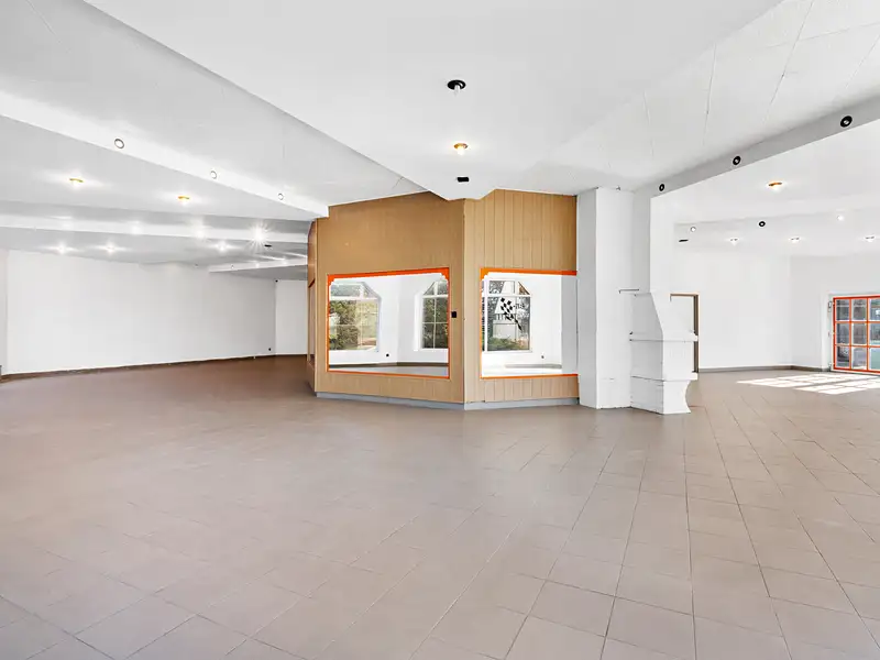 Prodej obchodního prostoru 3300 m², Obříství – náhled fotky 3