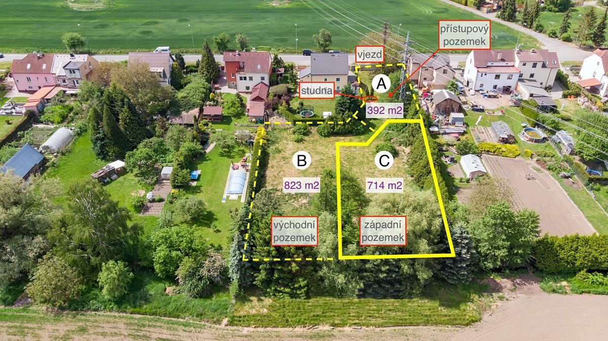 Prodej stavebního pozemku 910 m² – fotografie 2