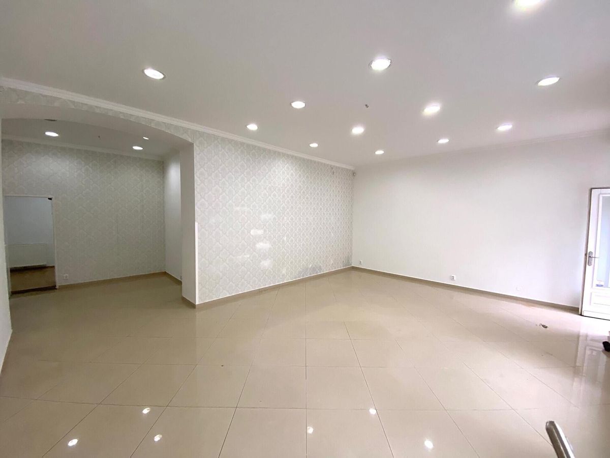 Prodej obchodního prostoru 69 m² – fotografie 5