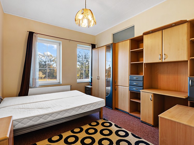Комерційне приміщення на продаж, 3 300 м² (28 з 48)