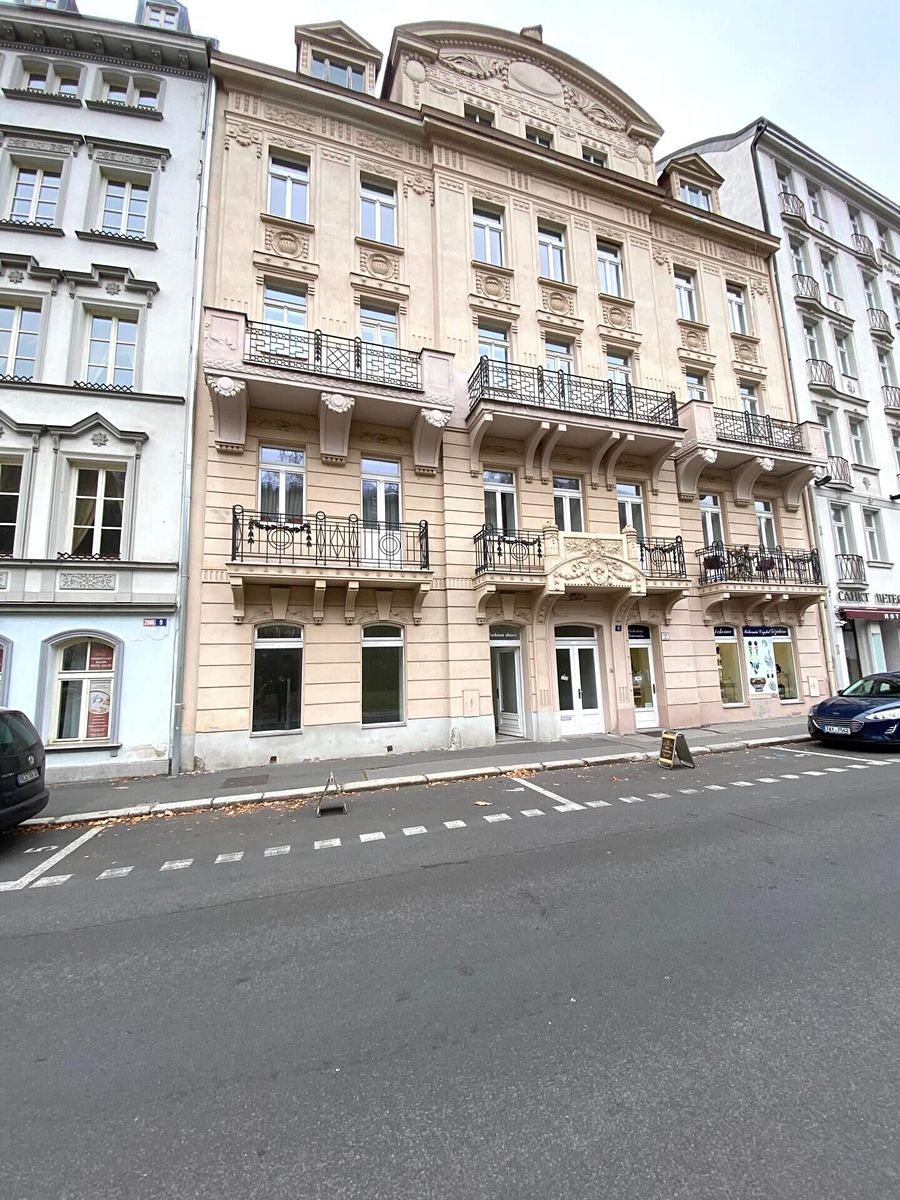 Prodej obchodního prostoru 69 m² – fotografie 2