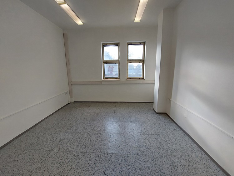 Комерційне приміщення в оренду, 25 м² (1 з 6)