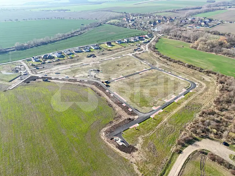 Prodej stavebního pozemku 869 m², Vrskmaň – náhled fotky 1
