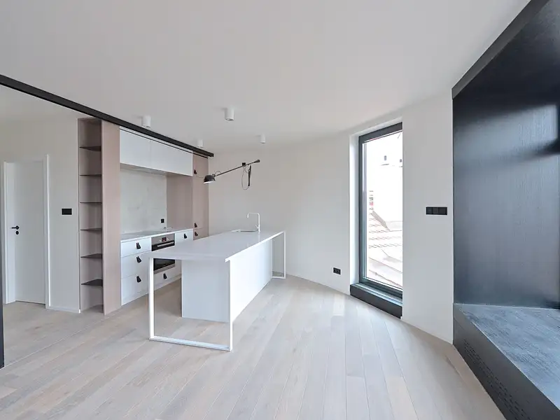 Pronájem bytu 2+kk 60 m², Praha – náhled fotky 3