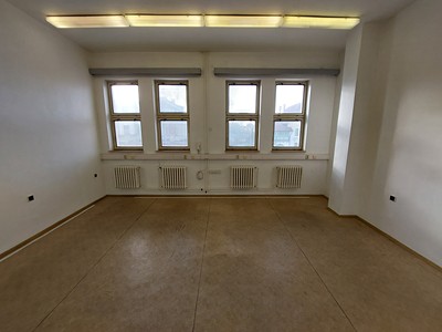 Комерційне приміщення в оренду, 25 м² (2 з 6)