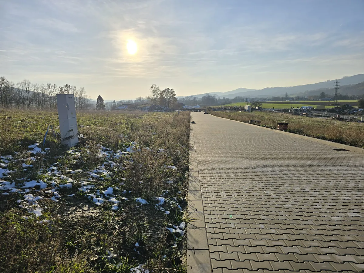 Prodej stavebního pozemku 1200 m²