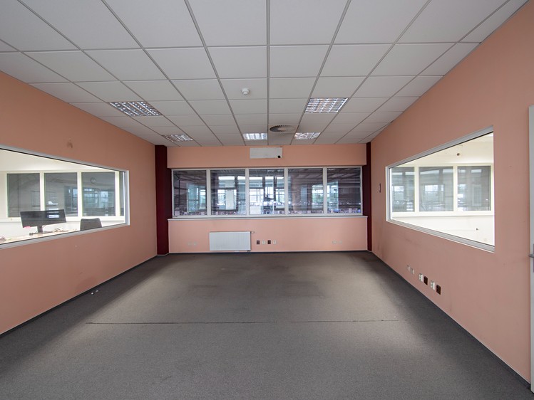 Комерційне приміщення в оренду, 1 529 м² (7 з 11)