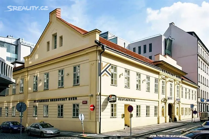 Pronájem kanceláře 300 m², Praha