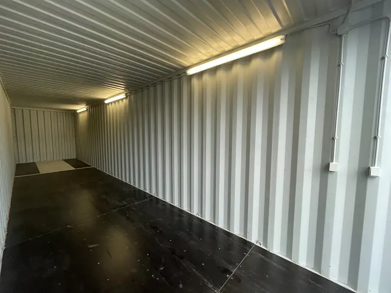 Pronájem skladového prostoru 30 m², Praha – náhled fotky 1