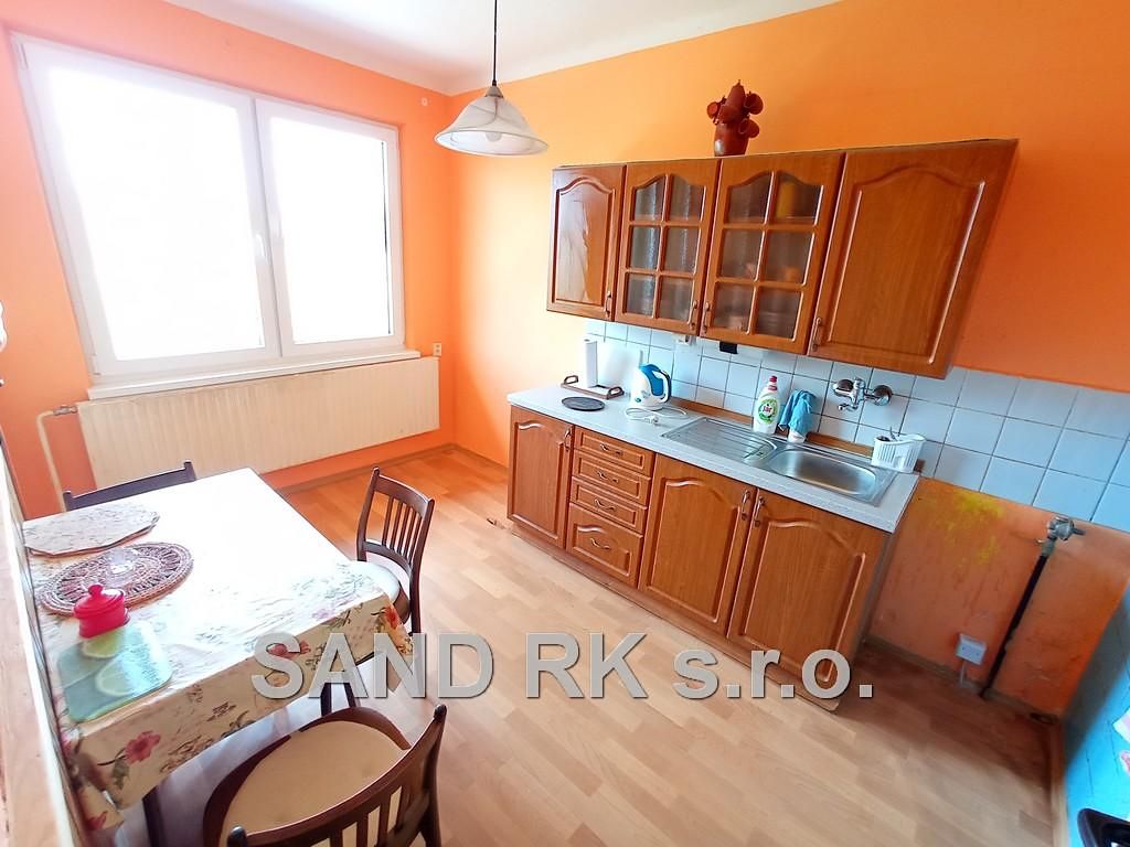 Pronájem bytu pokoje 153 m² – fotografie 2