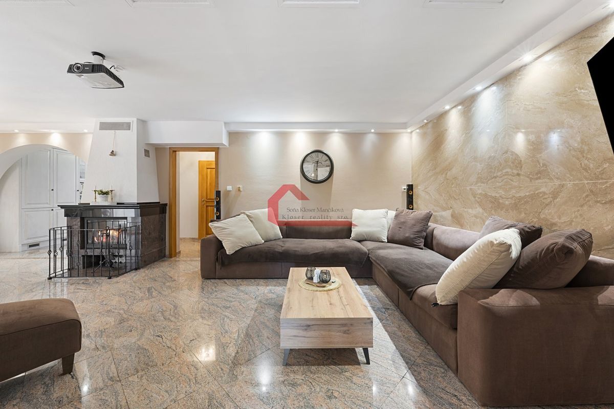 Prodej rodinného domu 149 m², pozemek 875 m² – fotografie 4