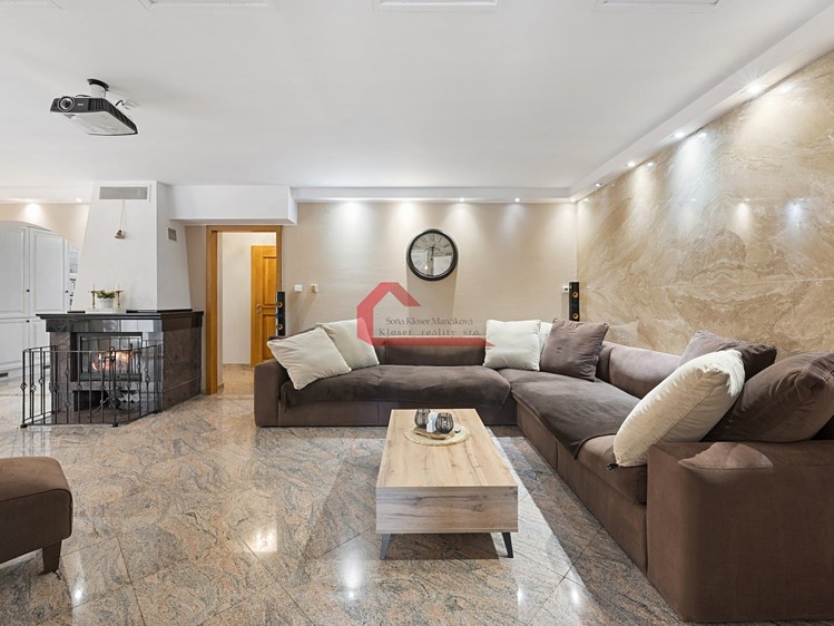Prodej domu, 149 m² (4 z 24)