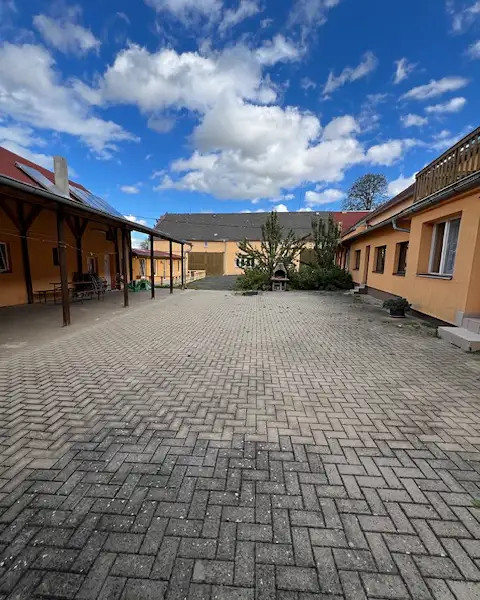 Prodej ubytovacího zařízení 1787 m², Štědrá – náhled fotky 3