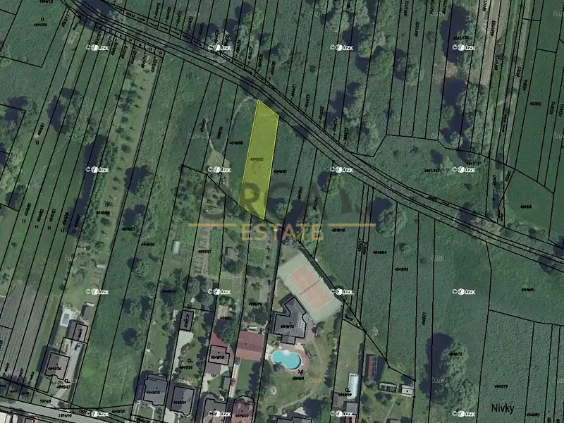 Prodej pole 738 m², Vracov – náhled fotky 1