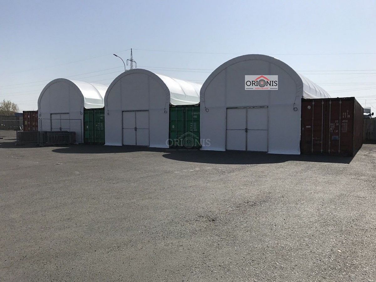 Pronájem skladového prostoru 102 m²