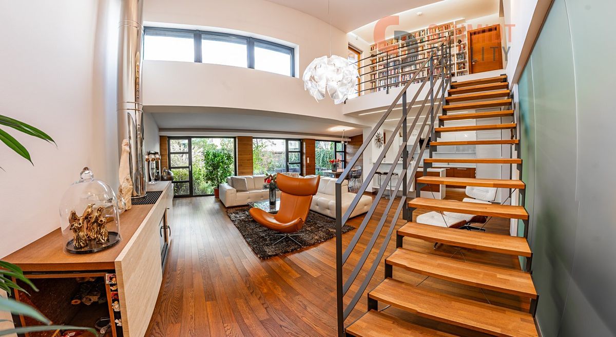 Prodej rodinného domu 205 m², pozemek 225 m² – fotografie 3