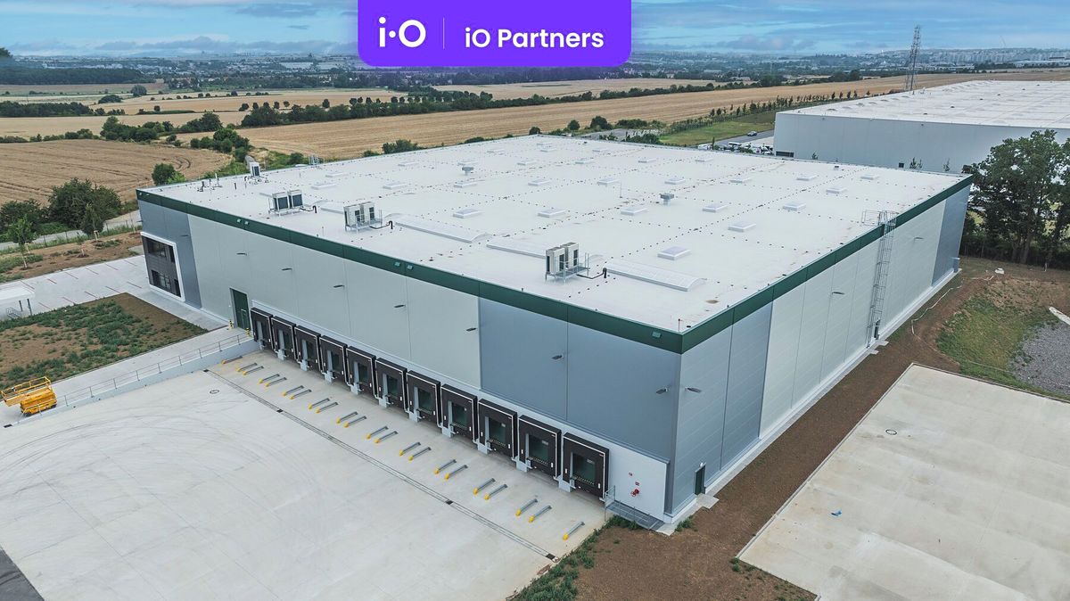 Pronájem skladového prostoru 5437 m²