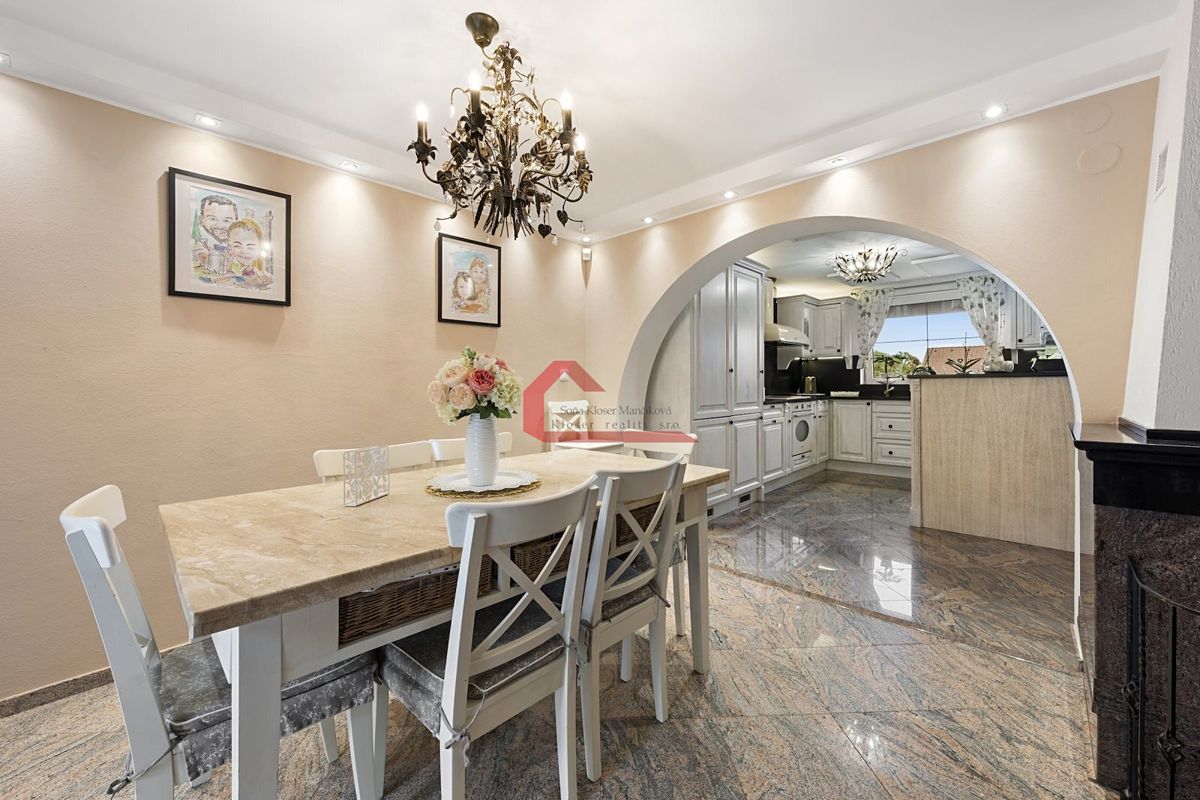 Prodej rodinného domu 149 m², pozemek 875 m² – fotografie 5