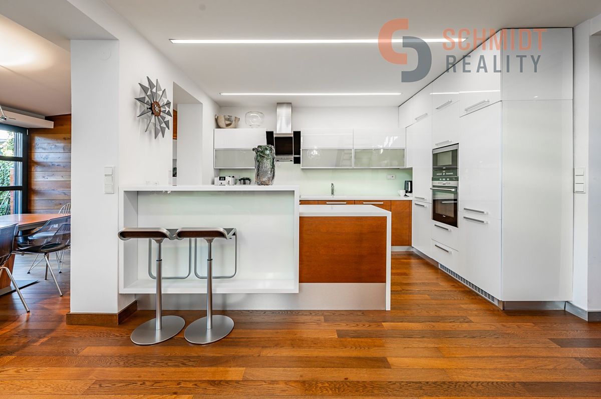 Prodej rodinného domu 205 m², pozemek 225 m² – fotografie 4