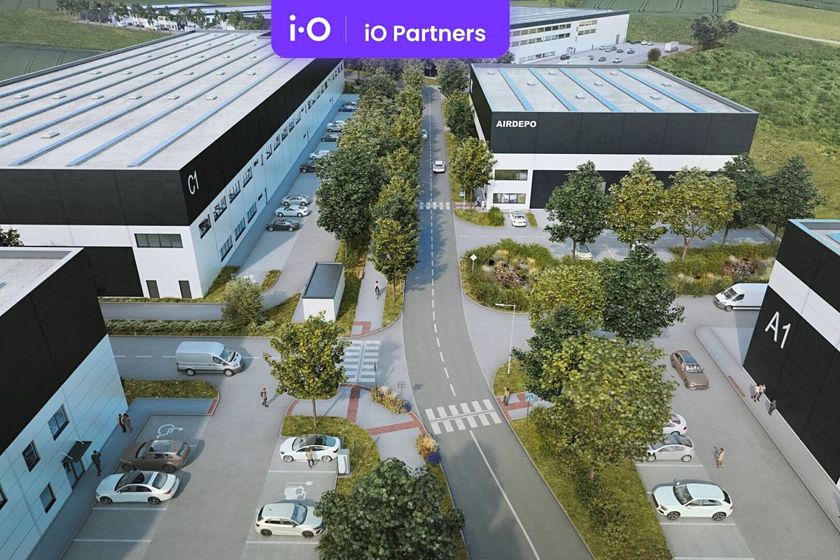 Pronájem skladového prostoru 3507 m² – fotografie 3