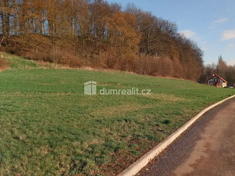 Prodej stavebního pozemku 1500 m², Děčín – náhled fotky 2