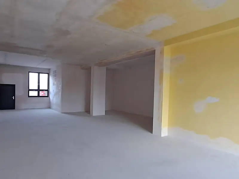 Pronájem obchodního prostoru 134 m², Pardubice – náhled fotky 2