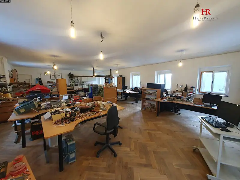 Pronájem kanceláře 118 m², Mezouň – náhled fotky 2
