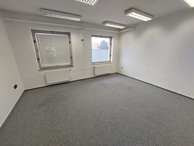 Комерційне приміщення в оренду, 20 м² (2 з 7)