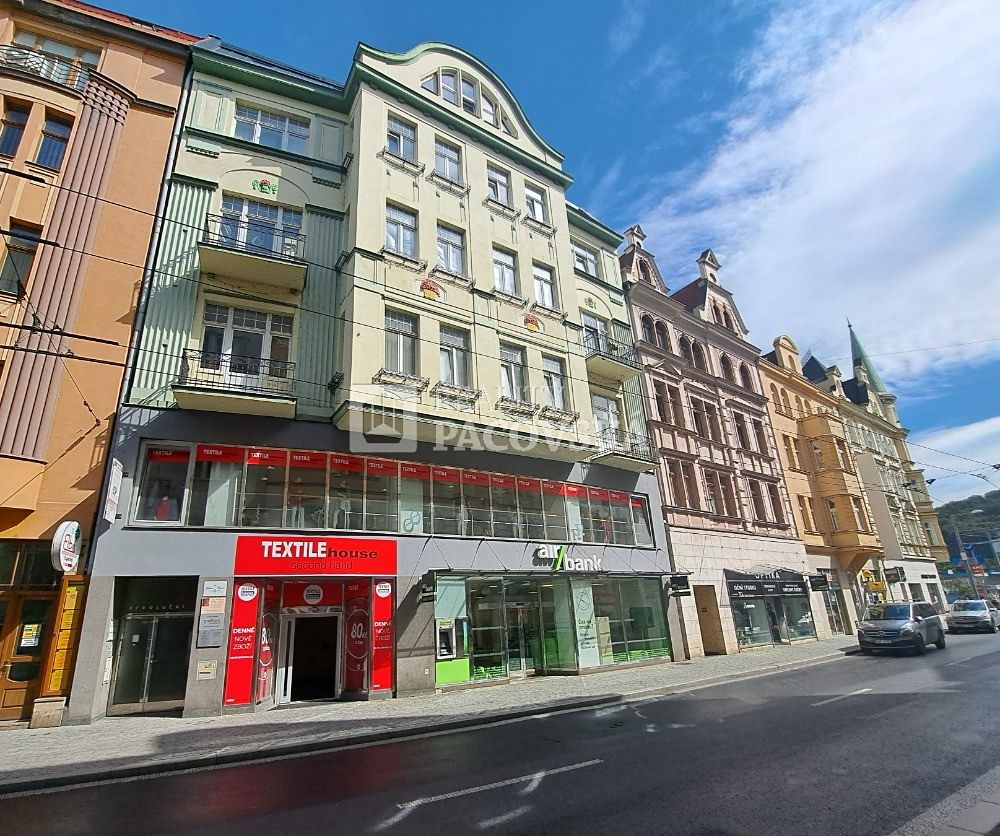 Pronájem kanceláře 250 m²