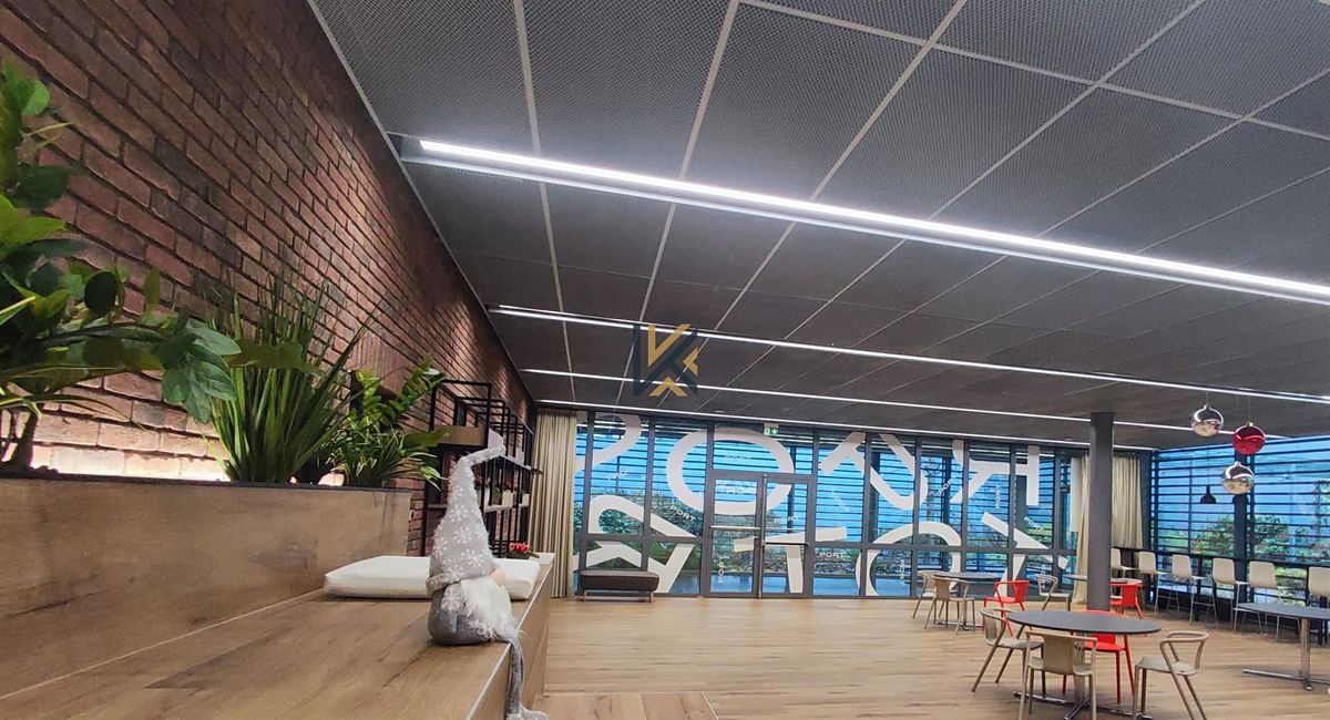 Pronájem kanceláře 1548 m² – fotografie 5