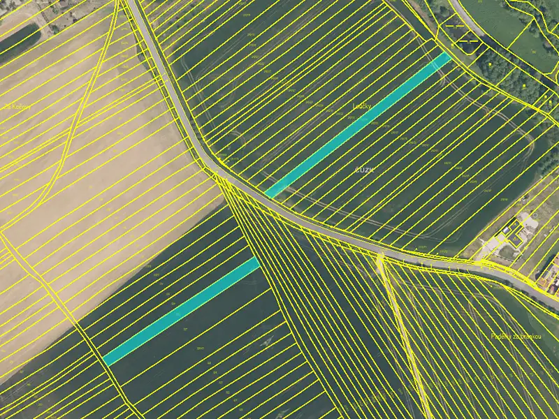 Prodej pole 9583 m², Traplice – náhled fotky 2