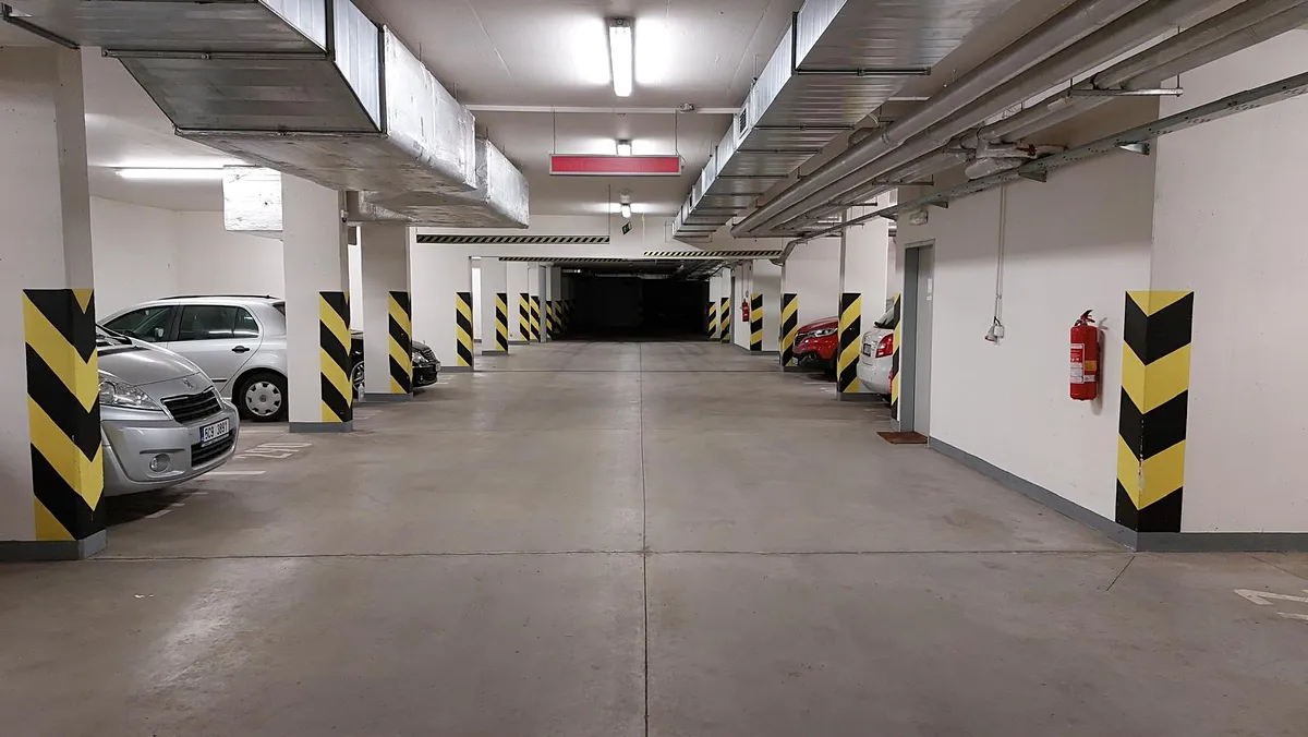 Prodej garážového stání 12 m²