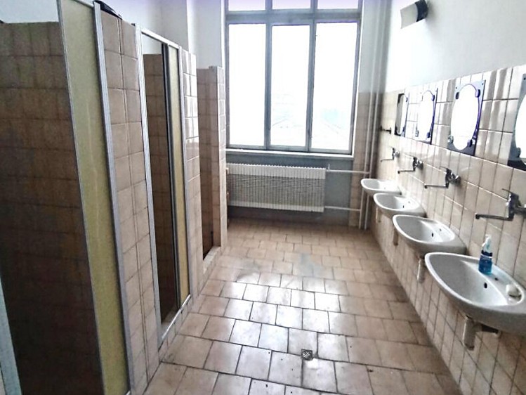 Pronájem komerčního prostoru, 986 m² (4 z 7)