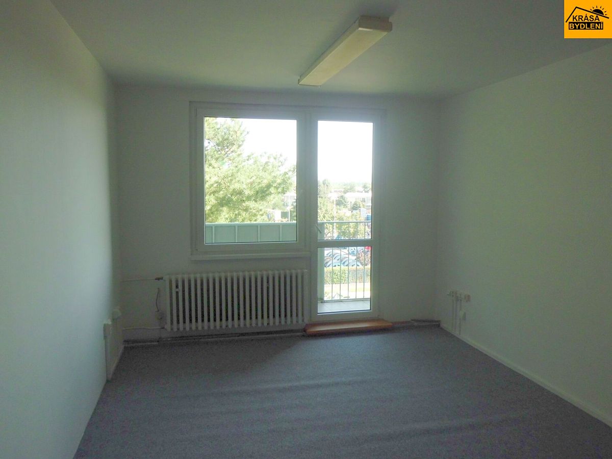 Pronájem kanceláře 23 m² – fotografie 4