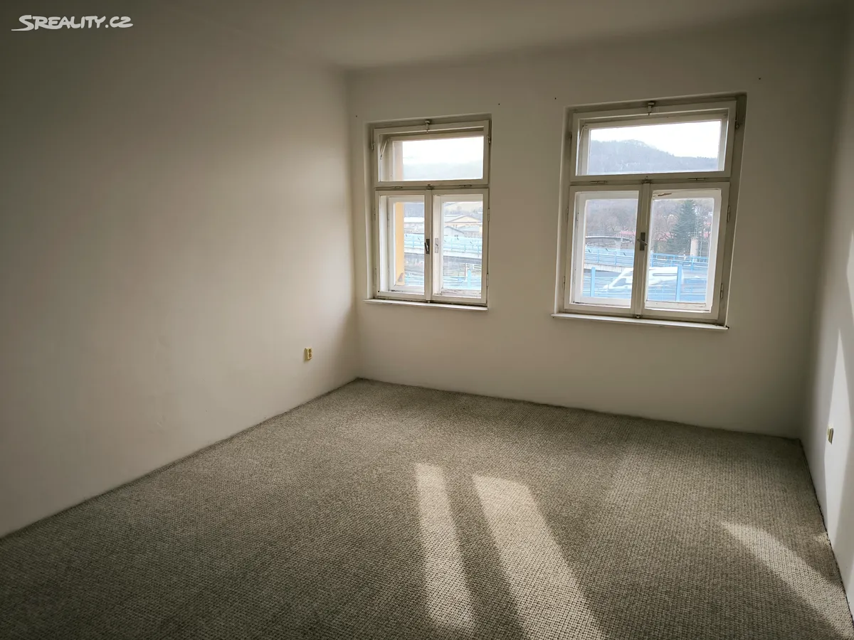 Pronájem bytu 1+1 40 m², Děčín