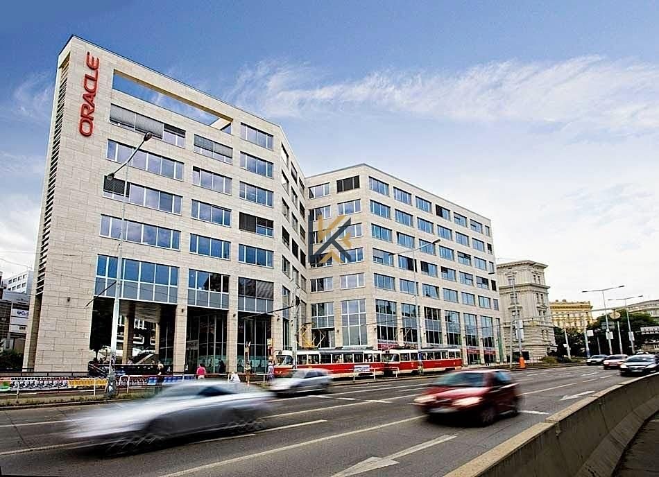 Pronájem kanceláře 487 m² – fotografie 2