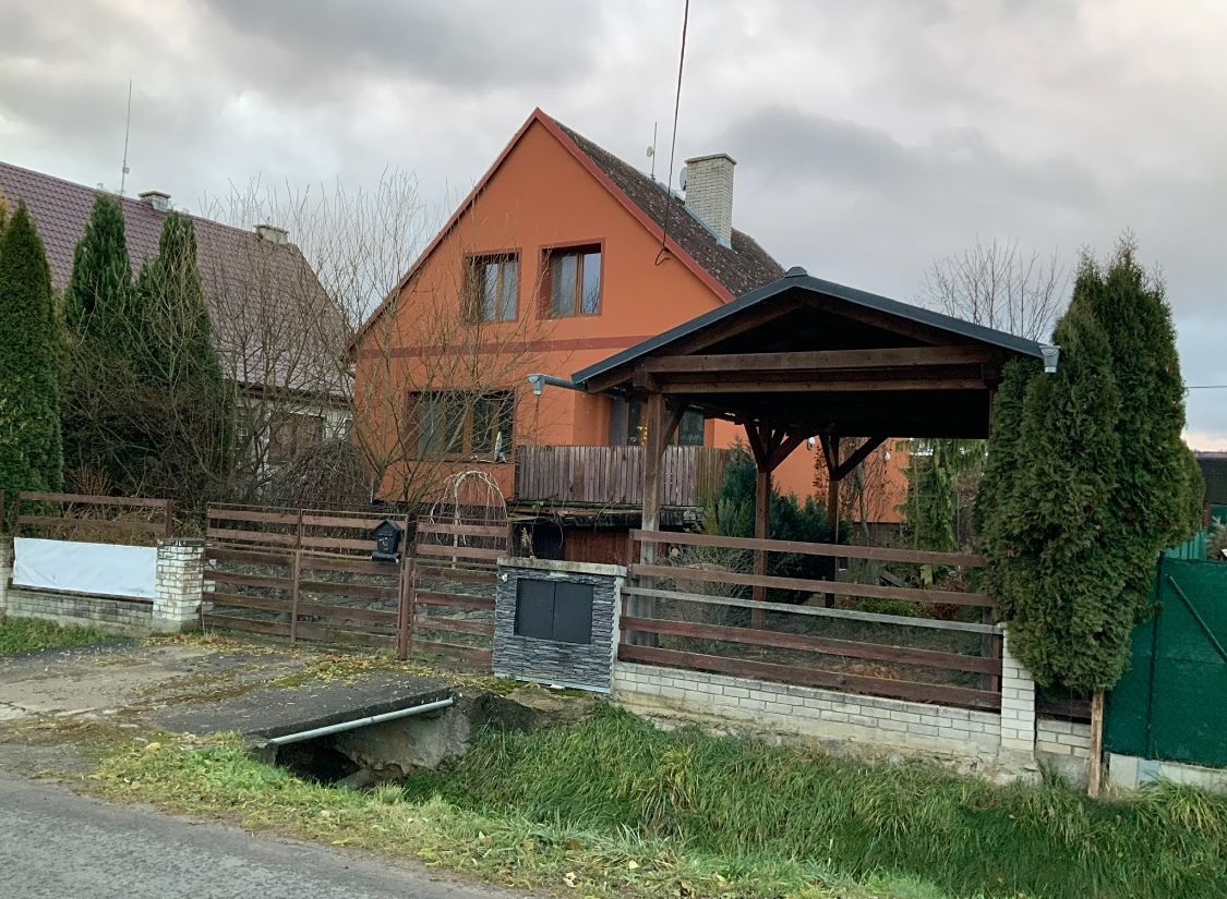 Prodej rodinného domu 180 m², pozemek 614 m²