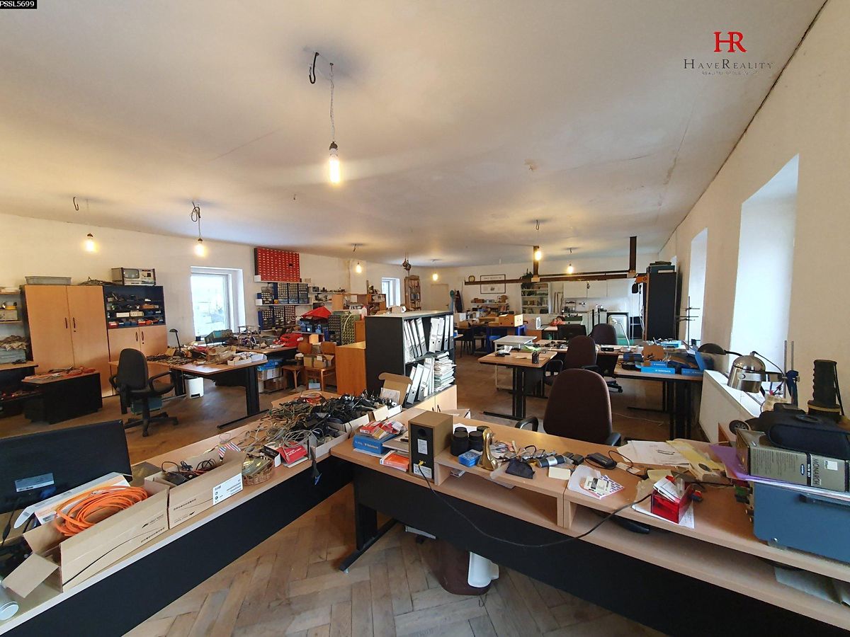 Pronájem kanceláře 118 m²