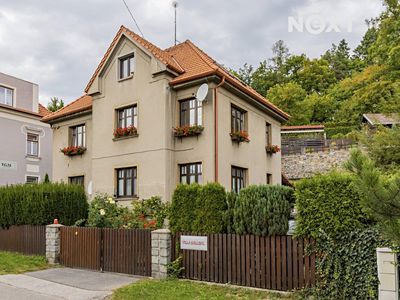 Prodej vily 280 m², pozemek 747 m²