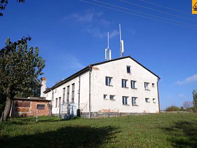 Prodej skladového prostoru 3983 m²