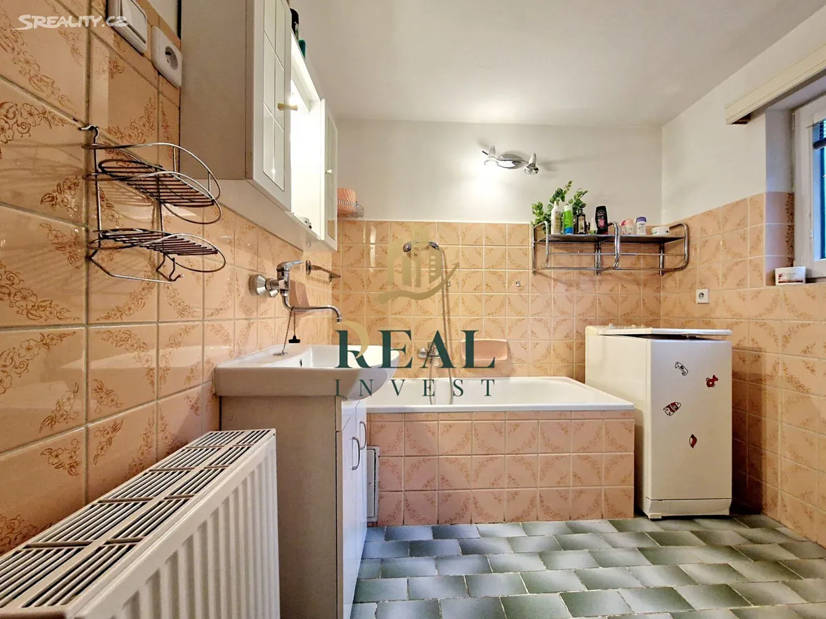 Prodej rodinného domu 140 m², pozemek 522 m² – pohled 4