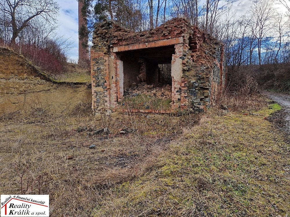 Prodej stavebního pozemku 389 m² – fotografie 3