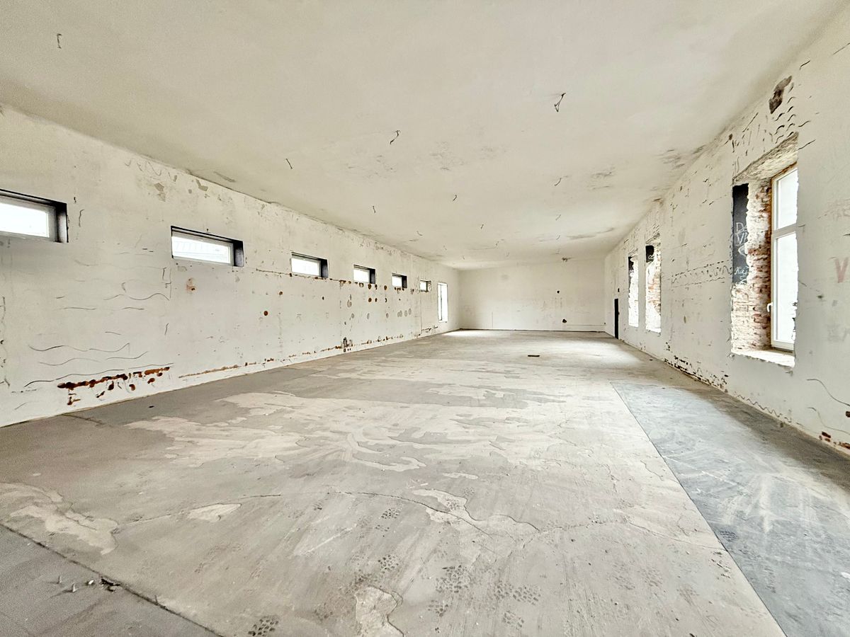 Pronájem obchodního prostoru 500 m² – fotografie 3