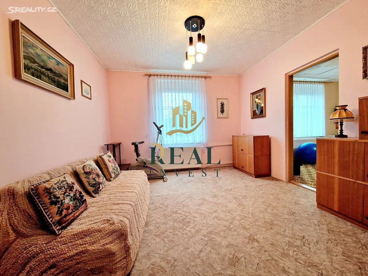 Prodej rodinného domu 140 m², pozemek 522 m² – pohled 5