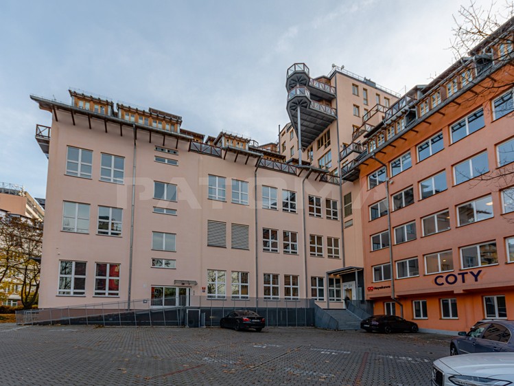 Pronájem komerčního prostoru, 215 m² (16 z 16)