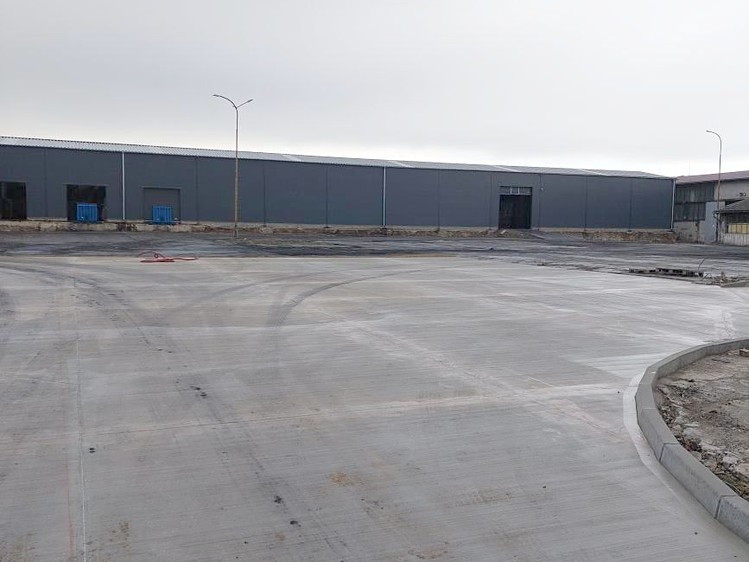 Gewerbefläche zur Miete, 1.000 m² (1 von 15)