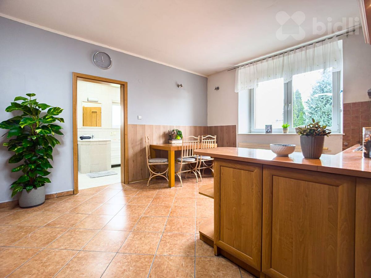 Prodej rodinného domu 115 m², pozemek 1042 m² – fotografie 3